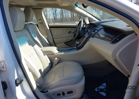 2010 Ford Taurus Limited z USA, uszkodzony, nr VIN 1FAHP2JW5AG140606